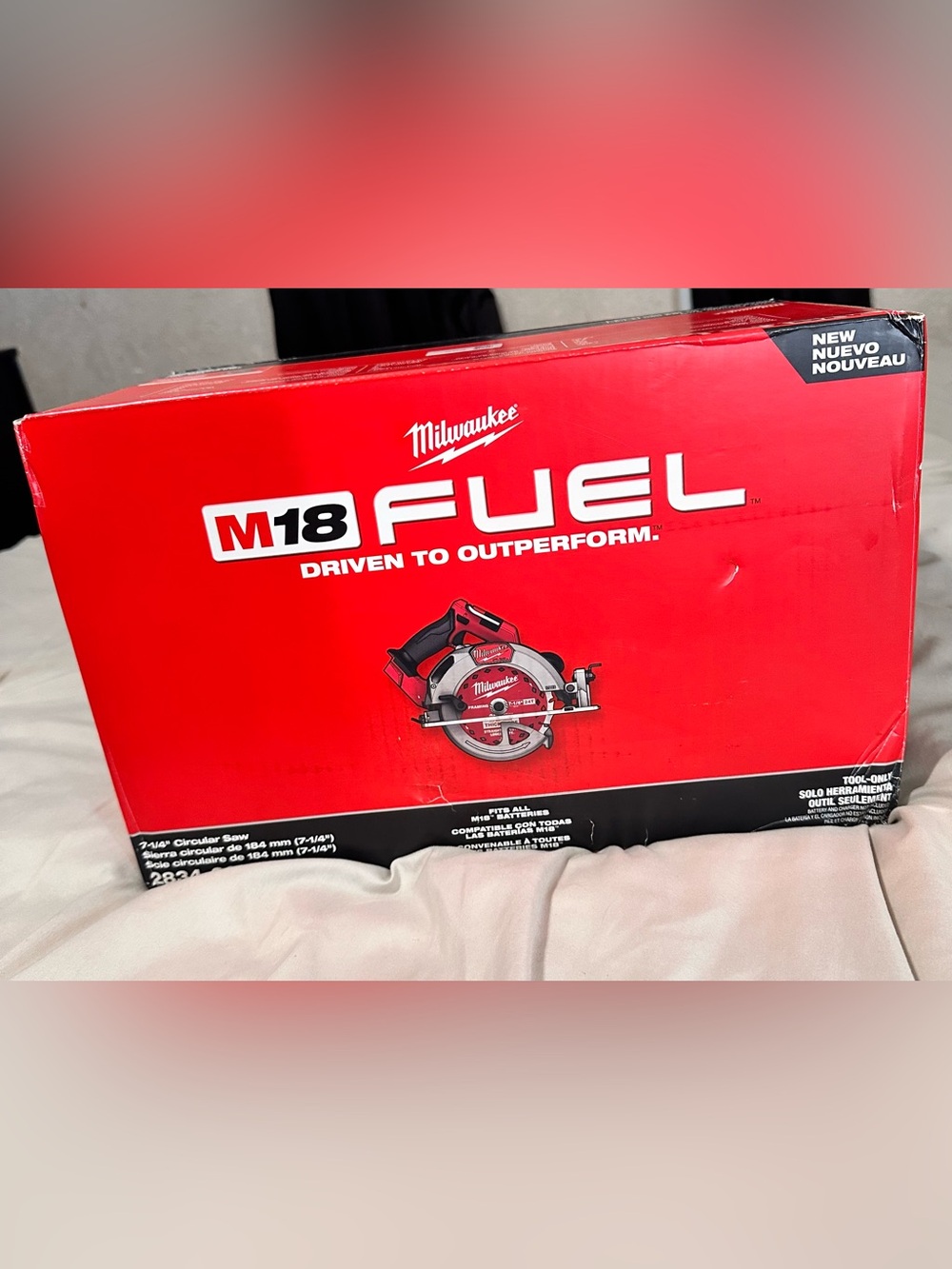 Brand new Milwaukee M18 FUEL 7-1/4 in Brushless Circular Saw Tool-Only 2834-20